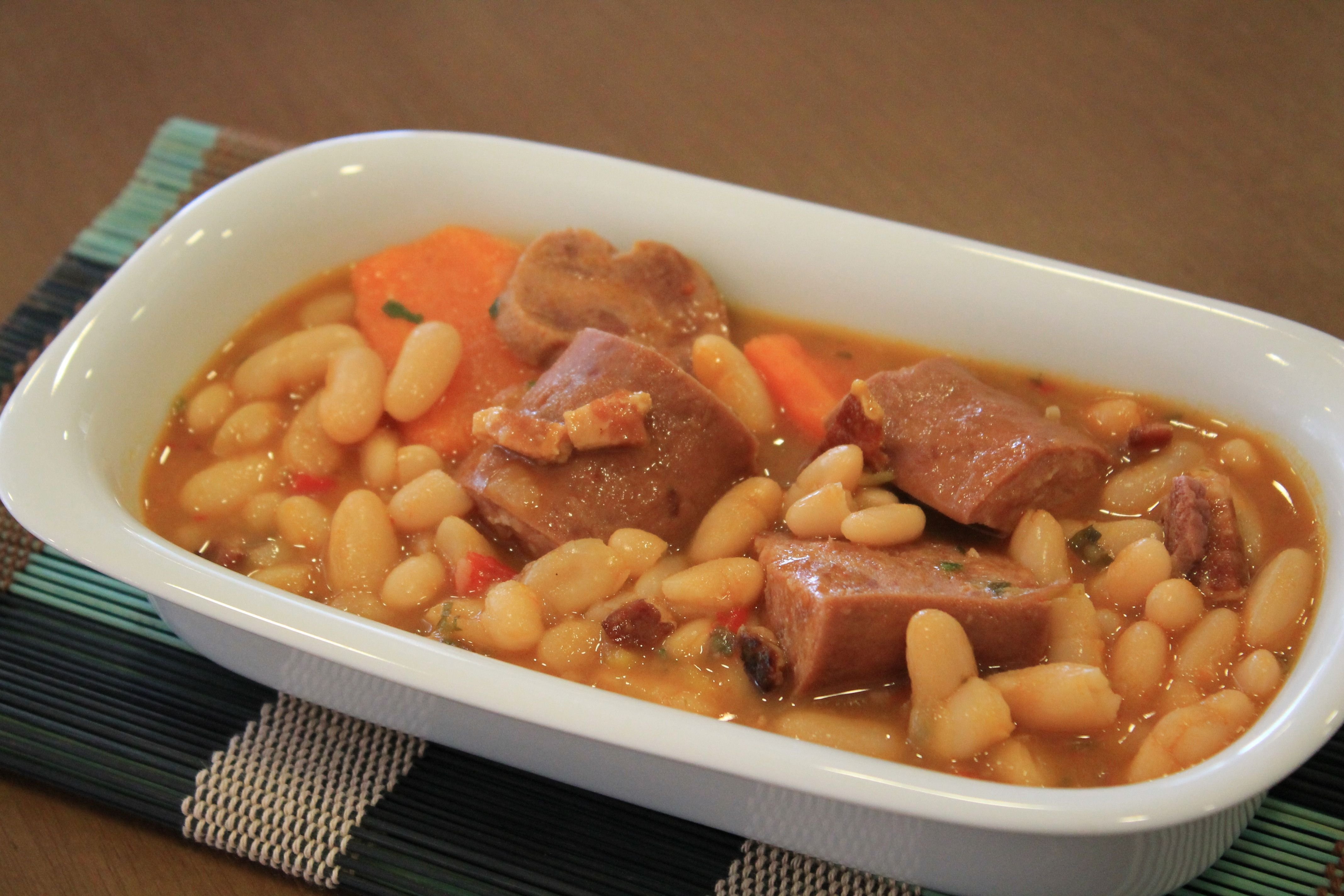 Panela de Pressão: Seu Aliado para um Cassoulet Pronto em Minutos - inspiração 1