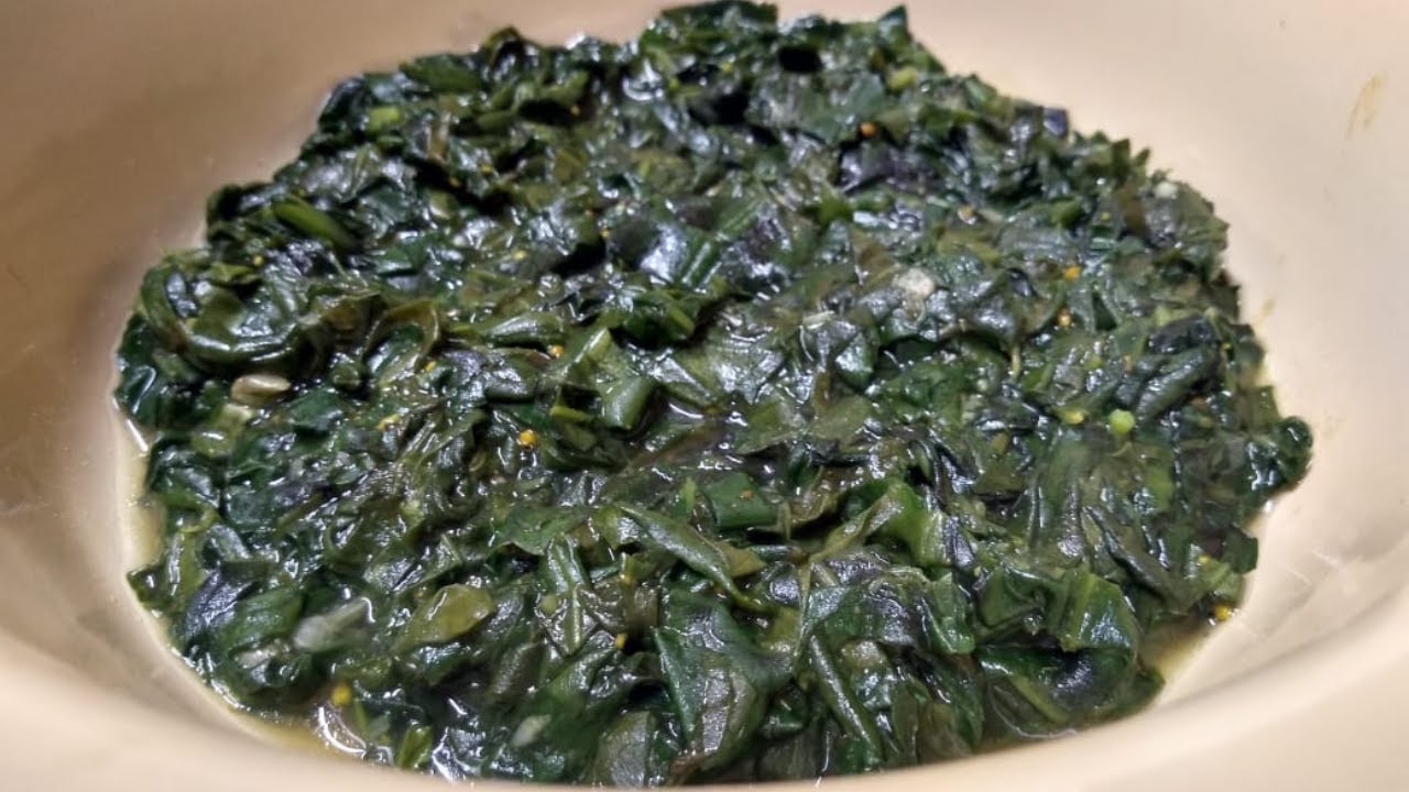 Preparação Essencial: Lave e Pique Suas Folhas para um Sabor Perfeito - inspiração 2