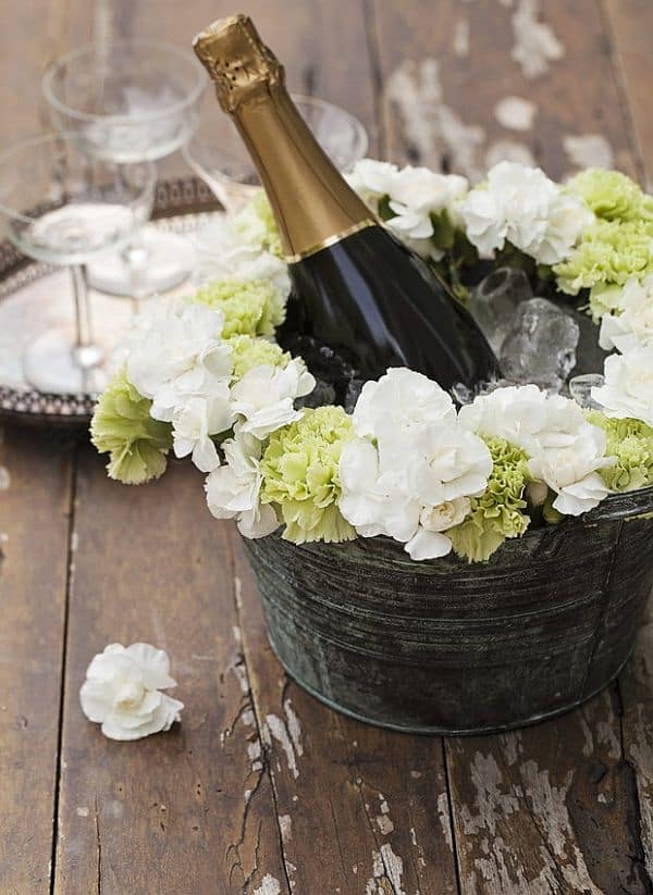 Charme na Taça: O Poder Decorativo e Saboroso das Flores Comestíveis no Gelo - inspiração 1