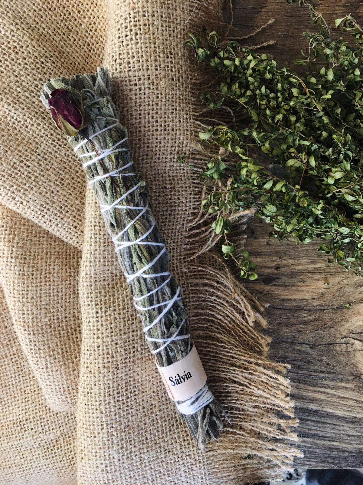 Passos Simples para Realizar uma Defumação de Sálvia que Transforma - inspiração 2