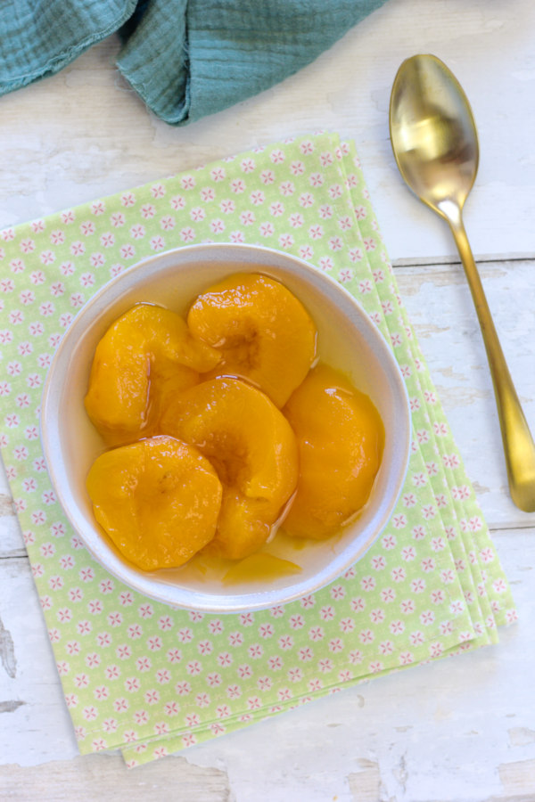 Preparando os Pêssegos: Limpeza e Corte Estratégicos para o Sucesso - inspiração 1