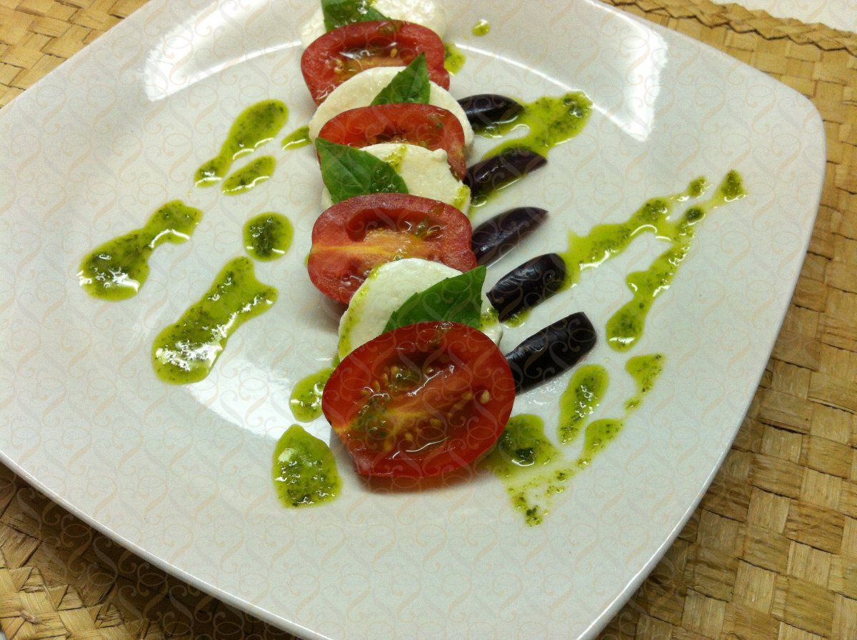 A Surpresa da Burrata: Um Luxo no Centro do Prato - inspiração 3