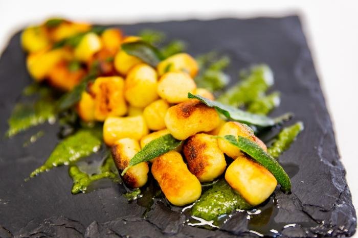 Umami Crocante: Levedura Nutricional e Alho em Flocos para um Sabor Profundo e Saudável - inspiração 2