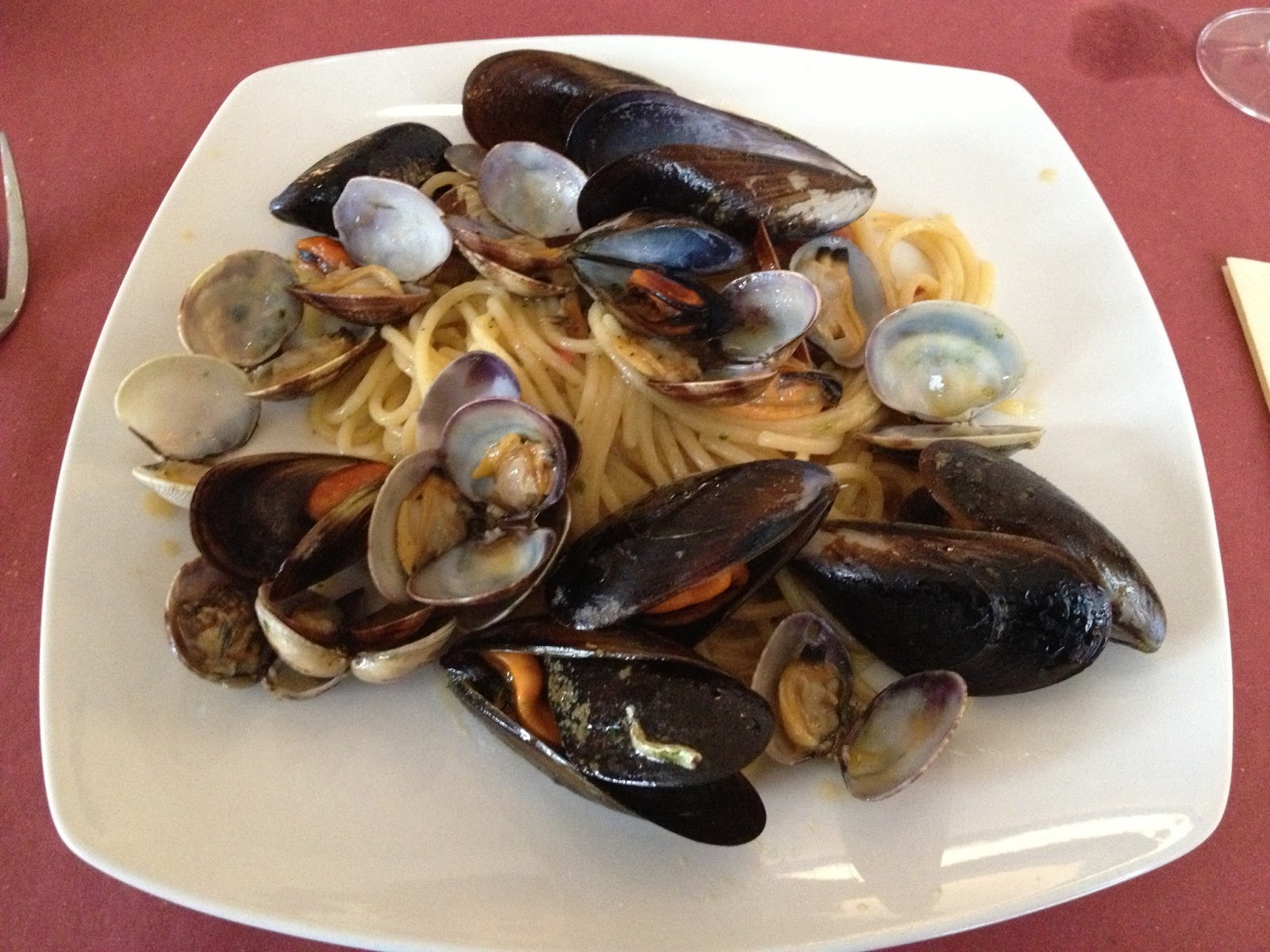 Leite de Coco e Dendê: A Alma Tropical em Ensopados e Moquecas - inspiração 3