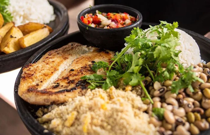 90
4. Balneário Camboriú: Opções de Buffet por Quilo com Foco em Comida Saudável
5. Almoço Executivo em Destaque: Terra Brasilis e São e Salvo