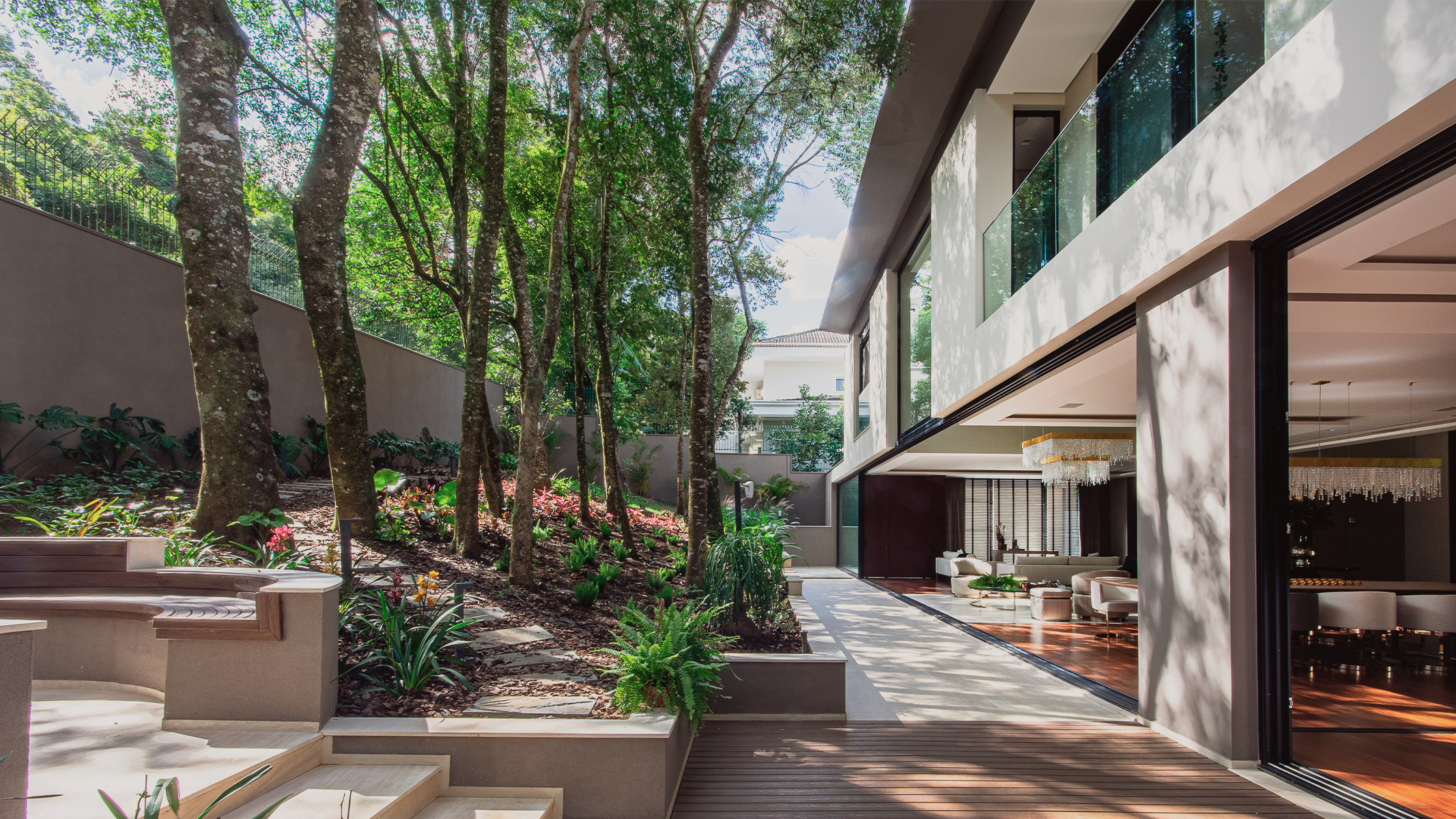 5 ideias de títulos:
1. Arquitetura Biofílica: Como as Árvores Transformam Espaços Urbanos.
2. Os Benefícios Inesperados da Biofilia para a Saúde Mental e Física.
3. Guia Completo: Integrando Árvores e Natureza em Projetos Arquitetônicos.
4. Madeira na Arquitetura: A Conexão Natural que Inspira Design.
5. Fachadas Vivas e Pátios Verdes: Tendências da Arquitetura Biofílica.