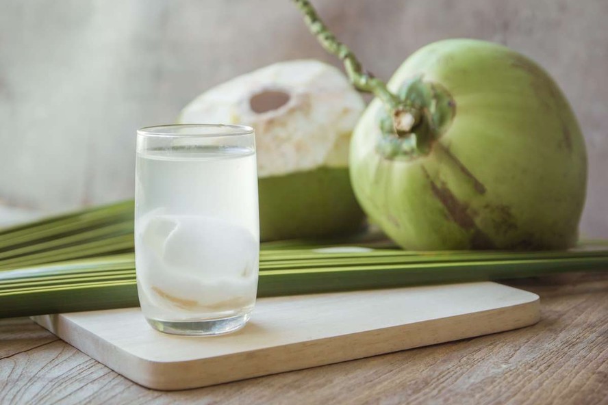 Receitas Refrescantes com Água de Coco para o Verão