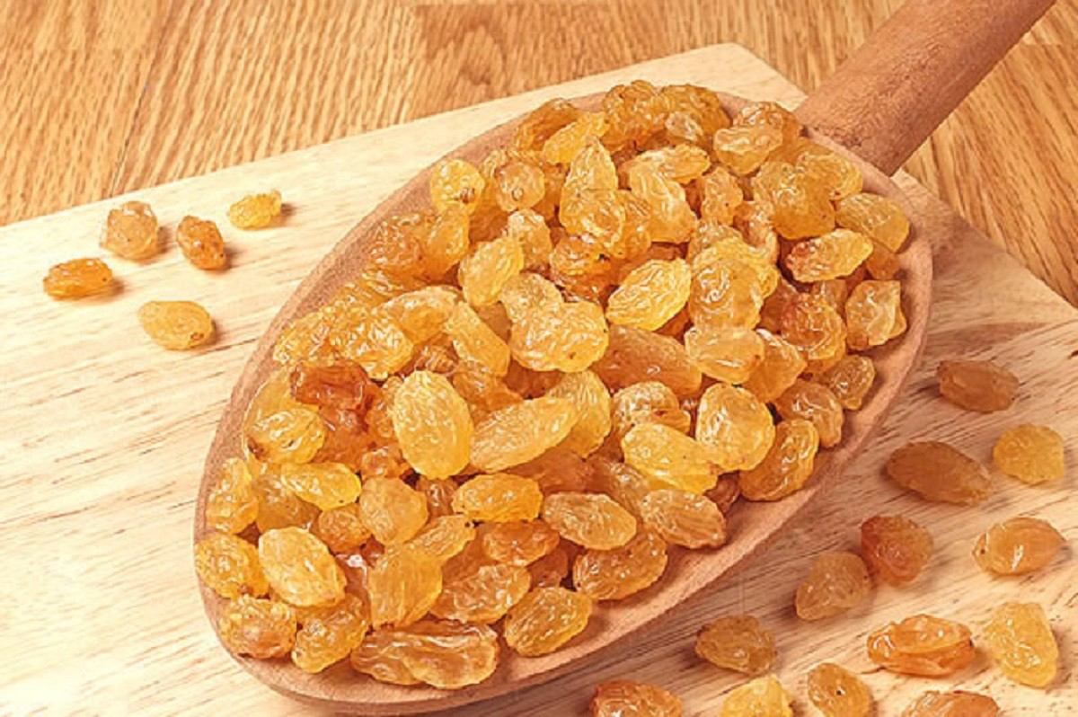 Como usar uva passa branca em receitas doces