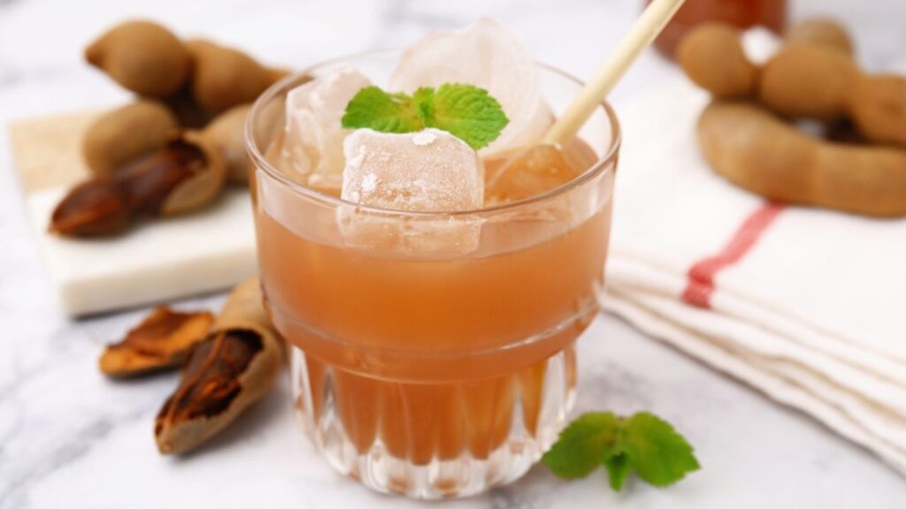 benefícios do suco de tamarindo