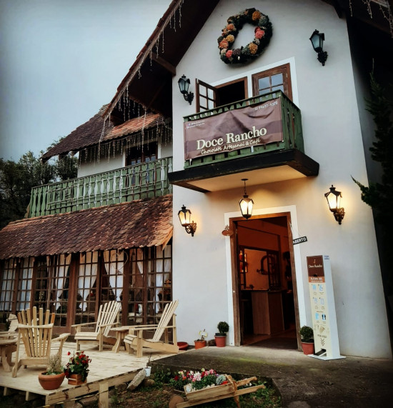 Experiências rurais em Taquaras: Morangos e animais