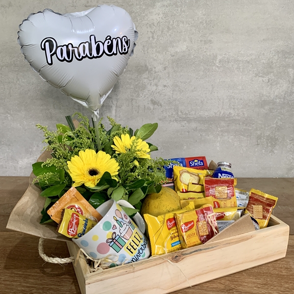 café da manhã de aniversário na cama