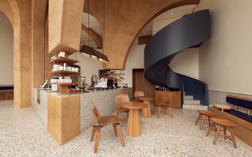 5 ideias de títulos:
1. Transforme seu espaço: Guia completo de decoração para cantinhos de café.
2. Tendências 2026: O verde e a luz natural dominam a decoração de cafés.
3. Estilos que inspiram: Do industrial ao biofílico