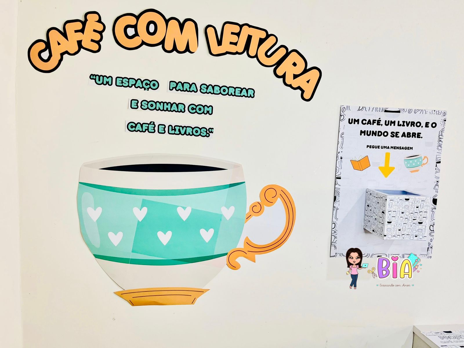 5 ideias de títulos:
1. Descubra o Encanto dos Cafés Literários: Mais que um Café