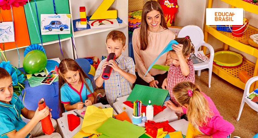 uma Experiência.
2. Cafés Literários pelo Brasil: Roteiro Imperdível para Amantes de Livros e Café.
3. Como Organizar um Café Literário: Guia Completo para Eventos Culturais.
4. A História e Evolução dos Cafés Literários: Um Refúgio para a Mente.
5. Benefícios de Participar de um Café Literário: Conexão