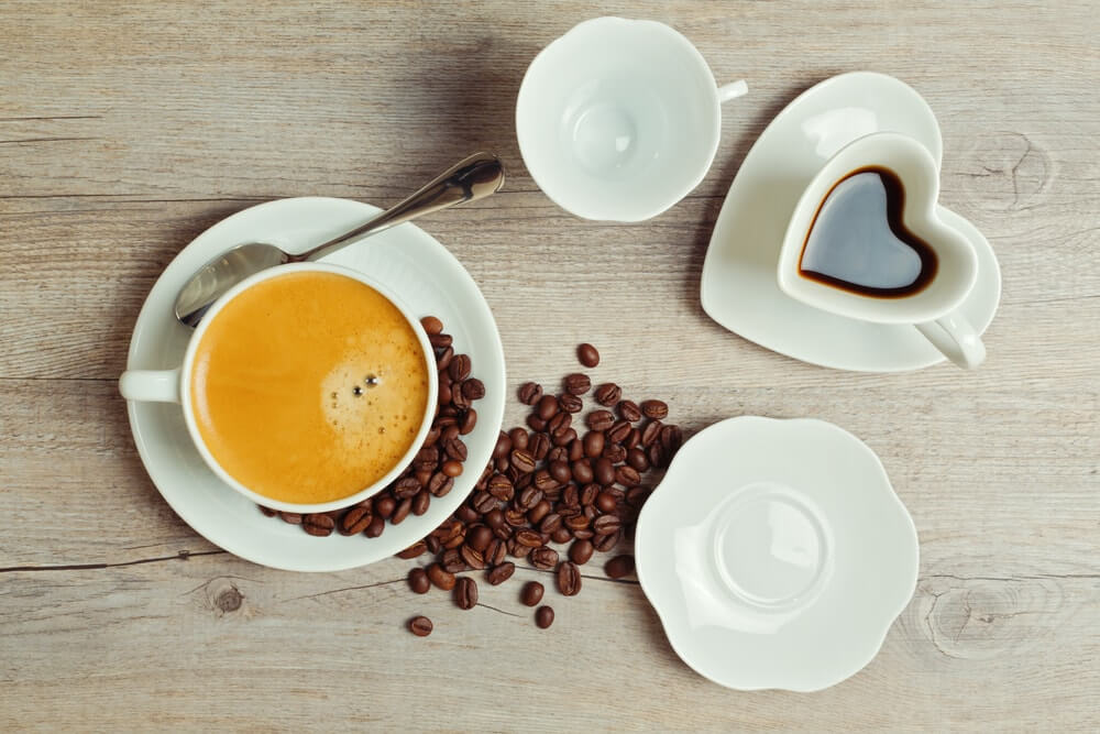 5 ideias de títulos:
1. Xícaras de Café: Guia Completo para Escolher a Perfeita
2. O Impacto do Formato da Xícara no Sabor do seu Café
3. Materiais de Xícaras de Café: Porcelana