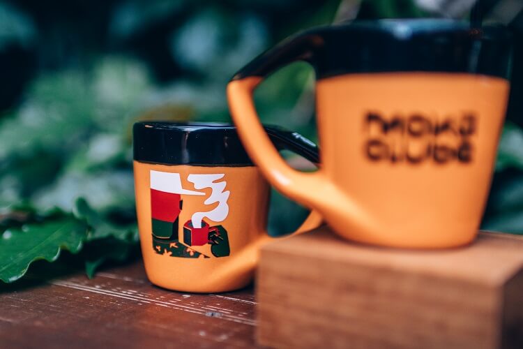 5 ideias de títulos:
1. Xícaras de Café: Guia Completo para Escolher a Perfeita
2. O Impacto do Formato da Xícara no Sabor do seu Café
3. Materiais de Xícaras de Café: Porcelana