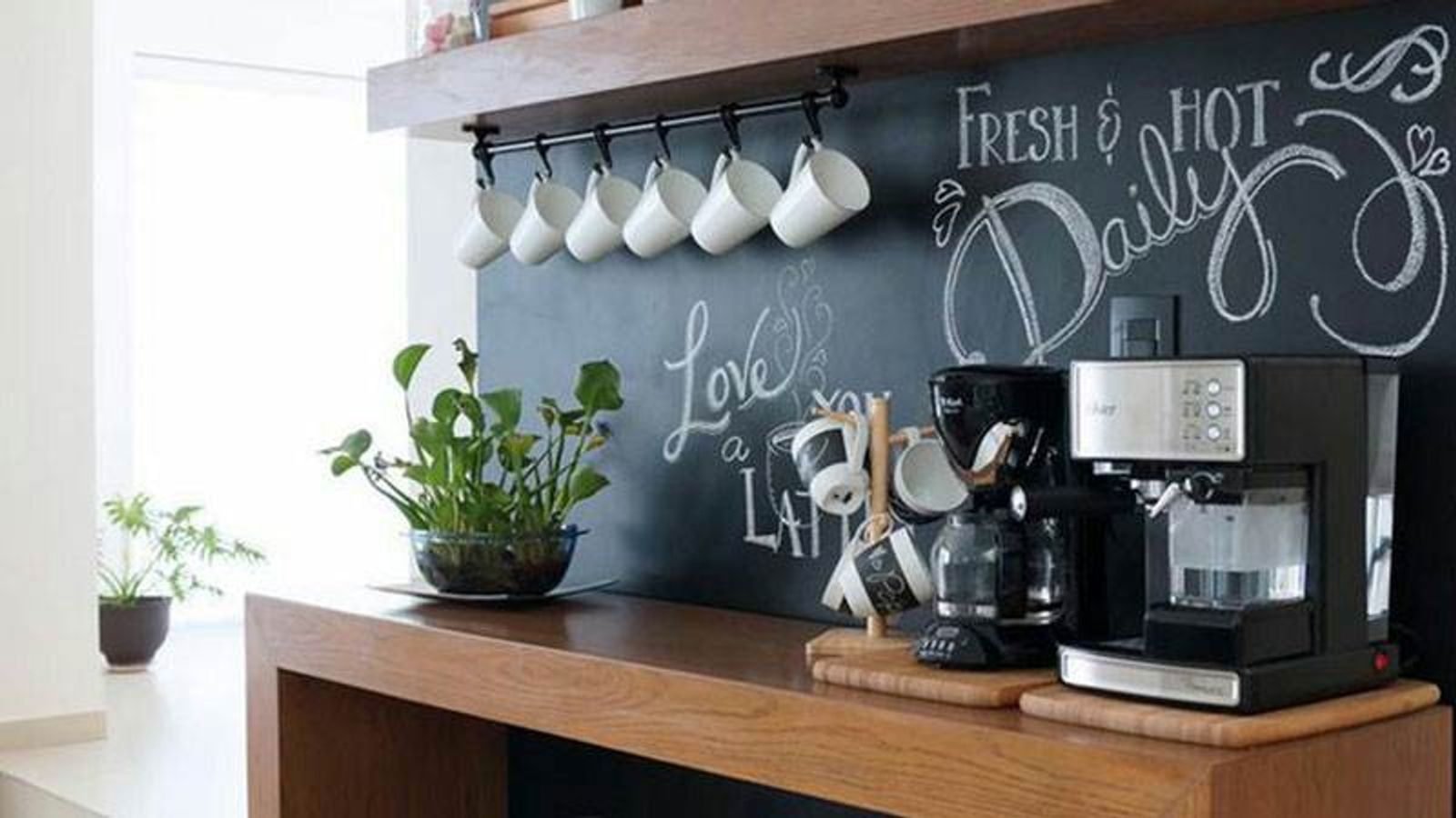 decoracao cantinho do cafe com aparador industrial