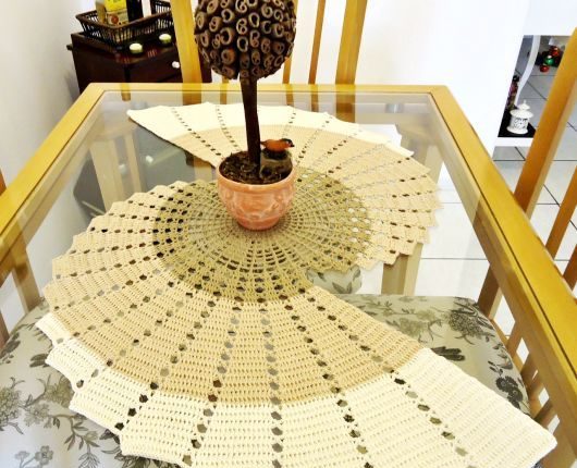 quanto custa um centro de mesa croche comprido artesanal