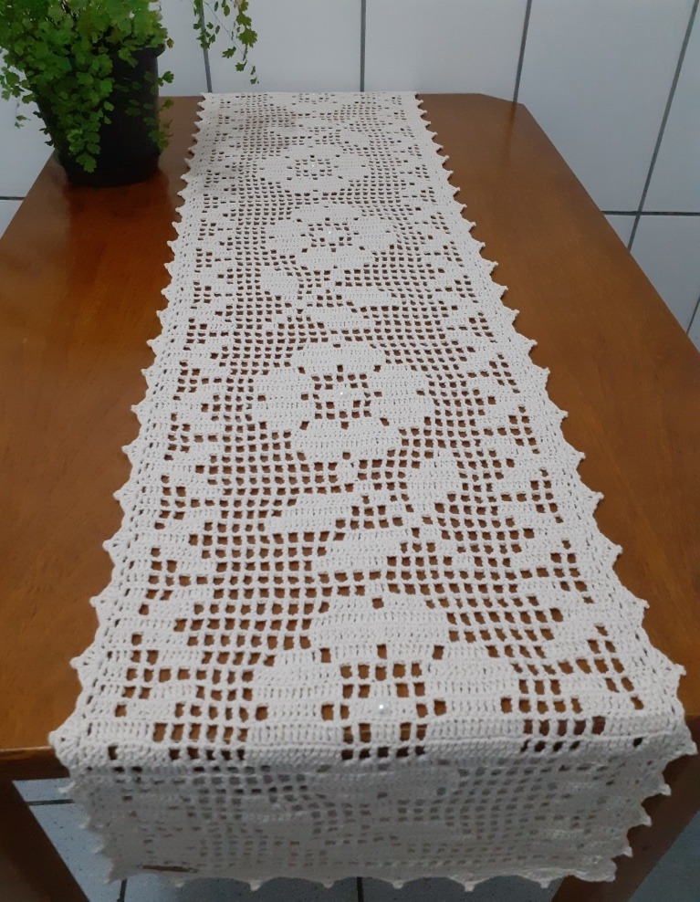 passo a passo trilho de mesa croche majestade