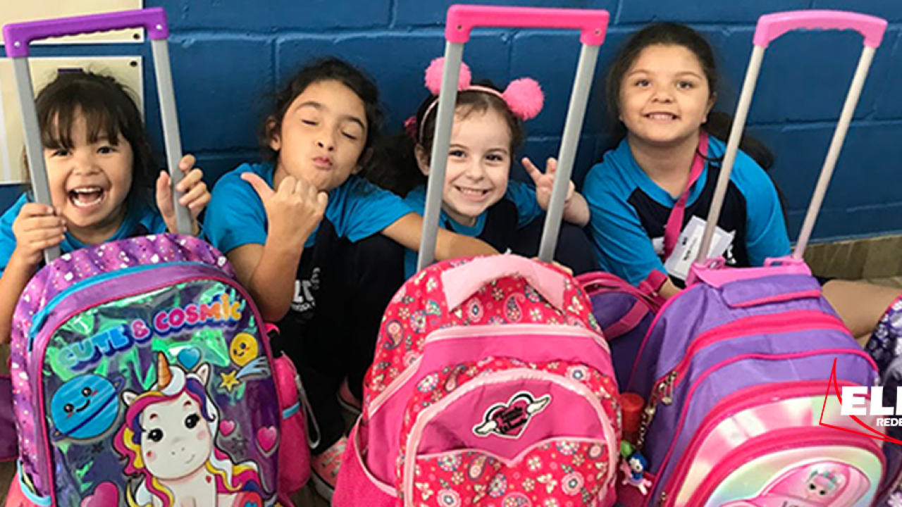 5 ideias de títulos:
1. Como Organizar a Mochila Escolar: Guia Completo para Pais
2. Checklist Essencial: O Que Levar na Mochila do Seu Filho
3. Dicas de Ouro para uma Mochila Escolar Funcional e Leve
4. Organização Inteligente: Evite Dores nas Costas e Perda de Material
5. Mochila Escolar Perfeita: Passo a Passo para Crianças de Todas as Idades