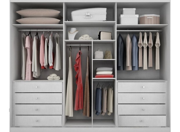 Como dobrar roupas para economizar espaço