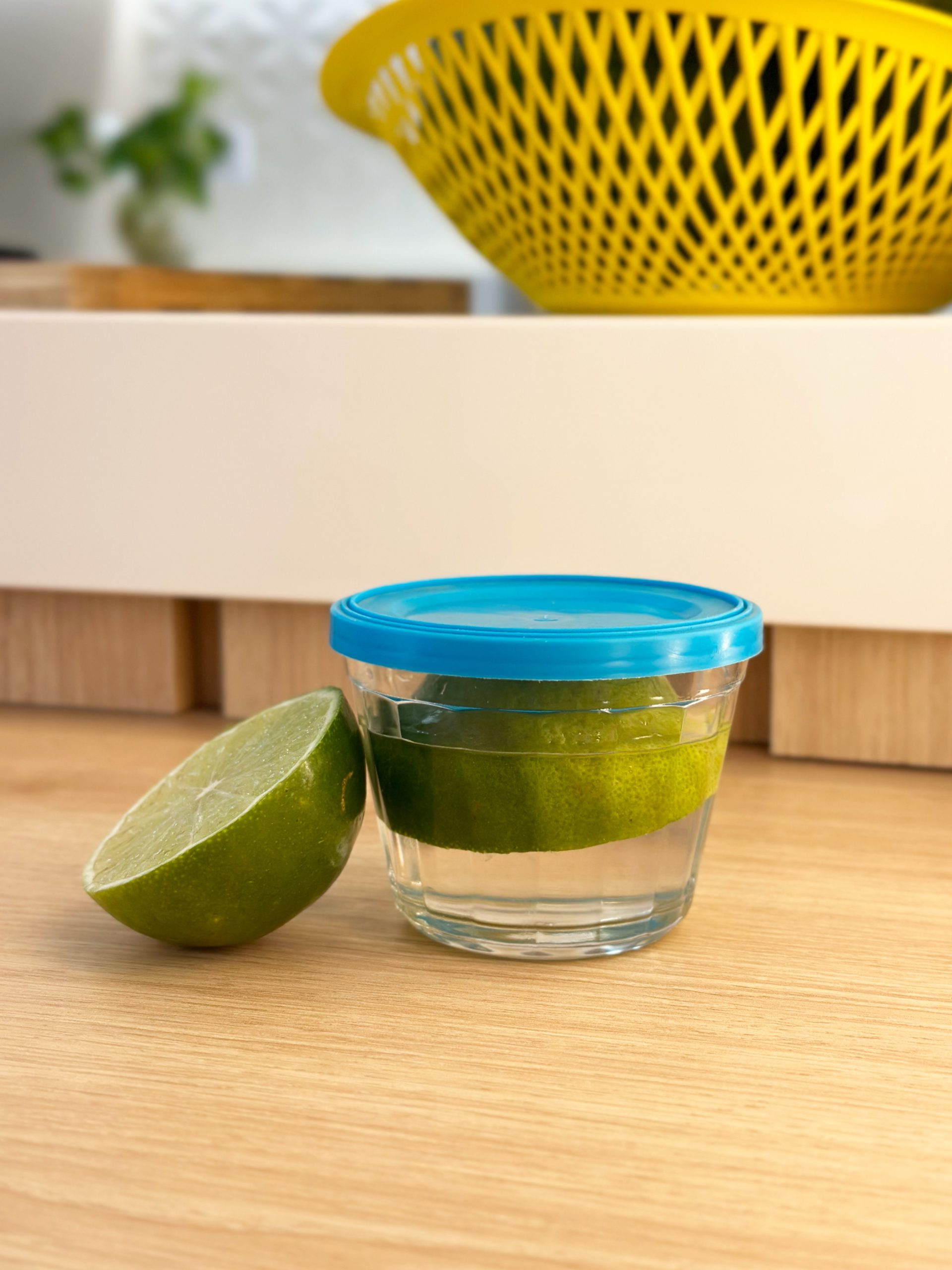 como conservar limão na geladeira