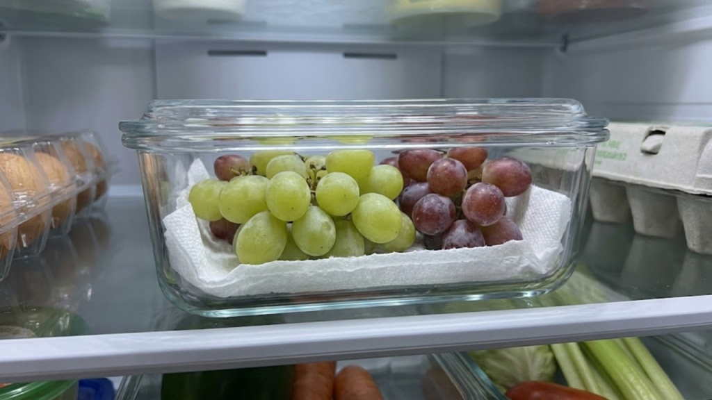como conservar uvas na geladeira
