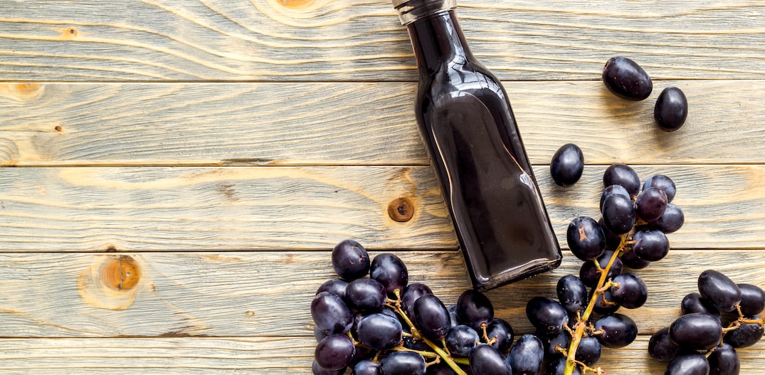 como fazer vinagre de uva