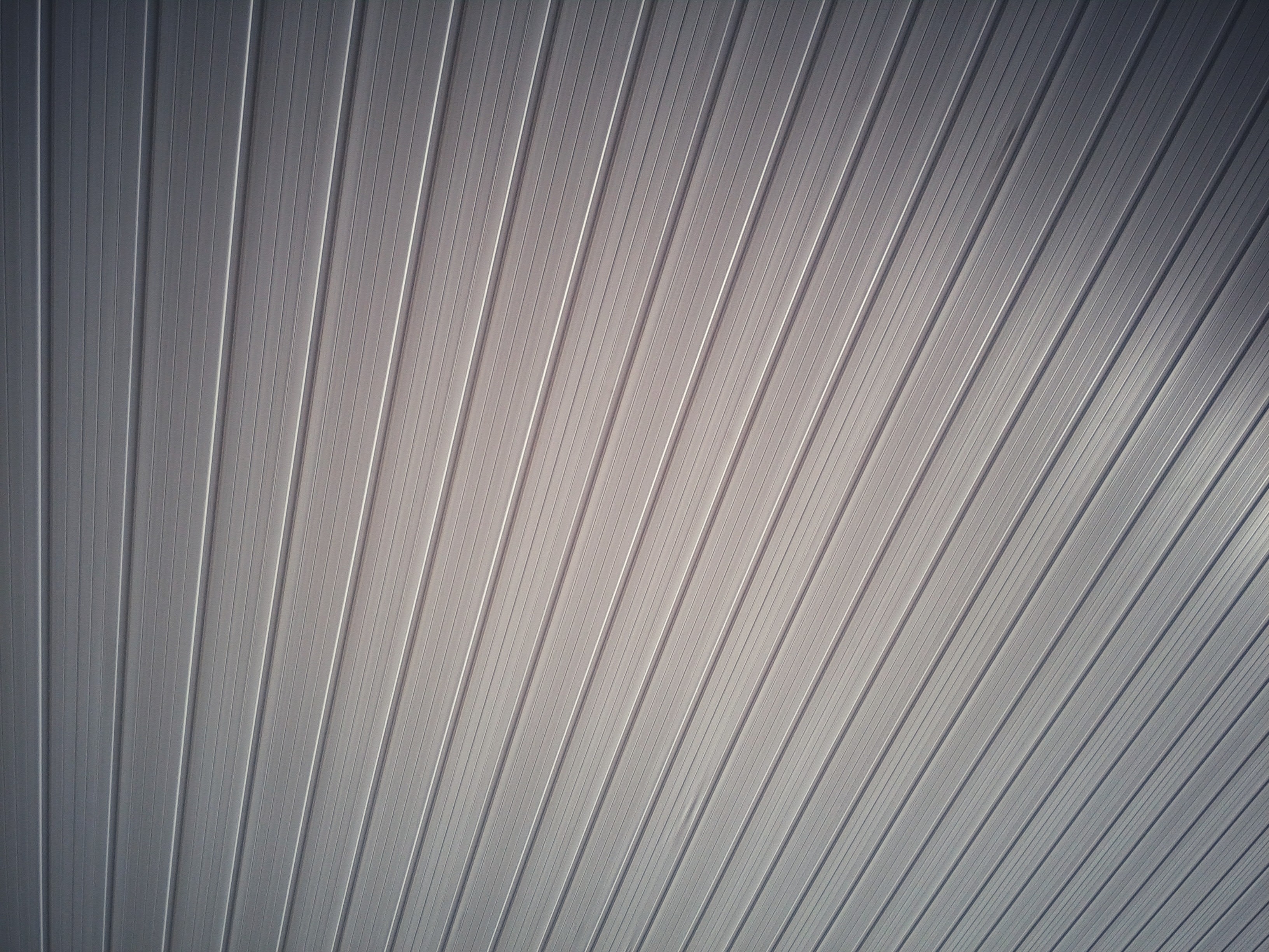 Receitas caseiras eficazes para limpar seu forro de PVC