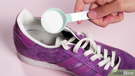 erros comuns ao tentar tirar odor de sapatos