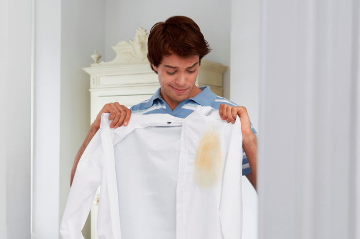 Segredos para Tirar Manchas de Tinta de Caneta da Roupa