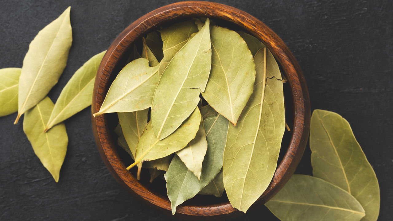 5 Usos Criativos da Folha de Louro em Casa