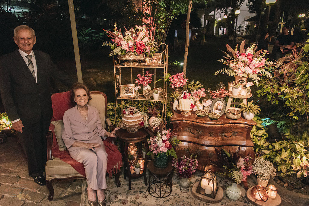 quanto custa decorar bodas de ouro