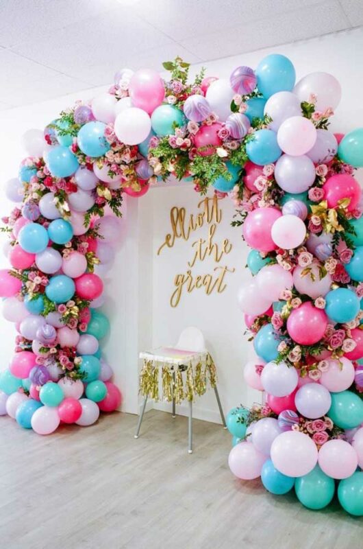 como economizar decoração aniversário flores