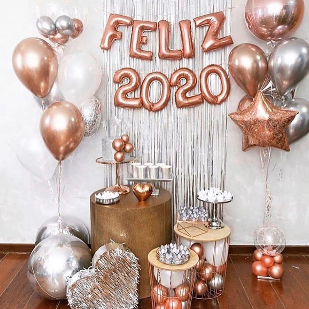 decoração ano novo igreja evangélica balões ou flores