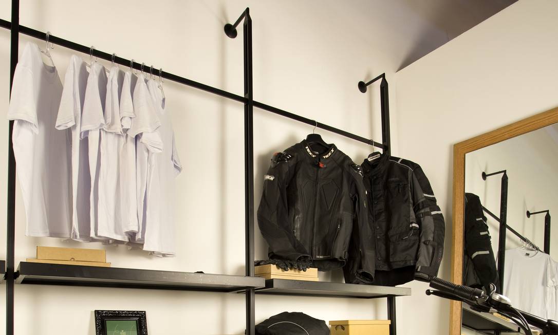 erros comuns ao decorar arara de roupas