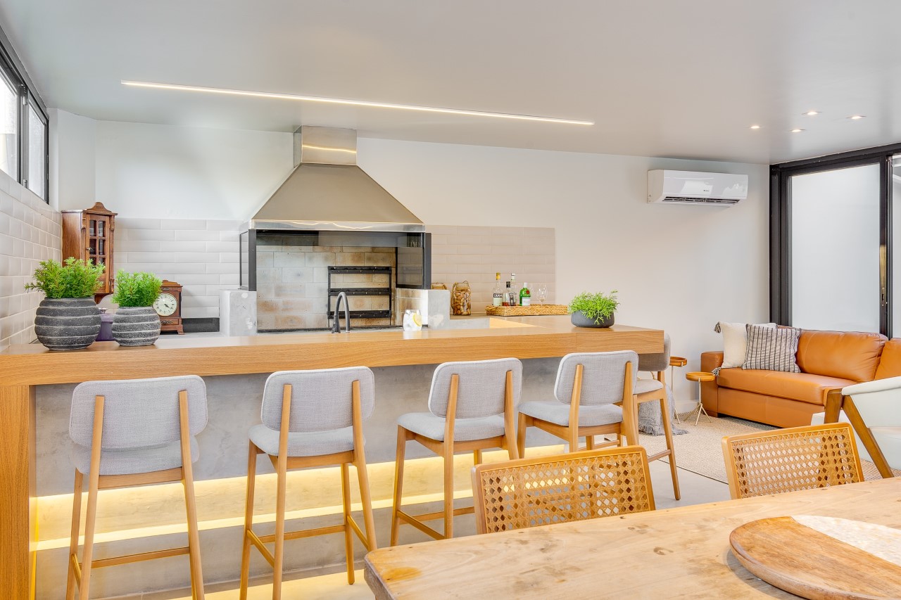 evite 5 erros comuns ao decorar casas de madeira