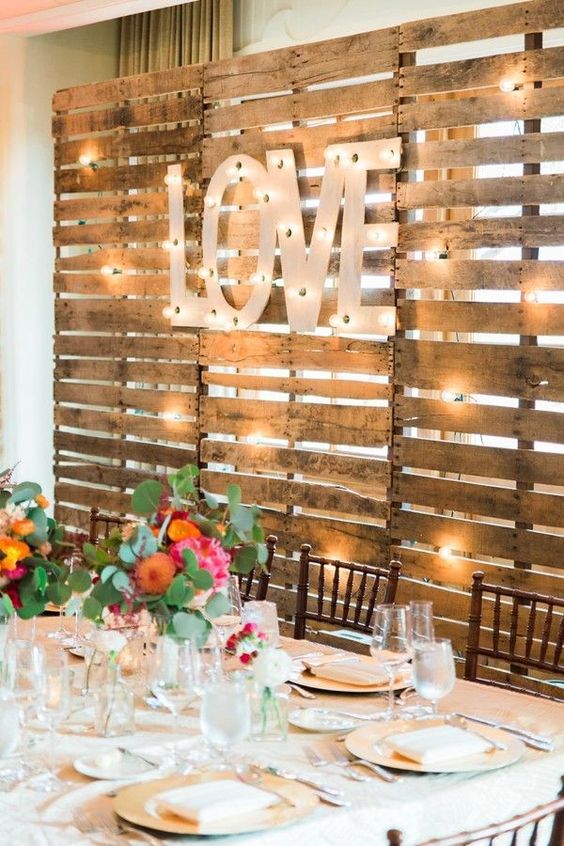 como economizar decoração casamento em casa