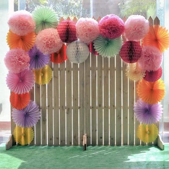 ideias criativas decoração teto papel crepom