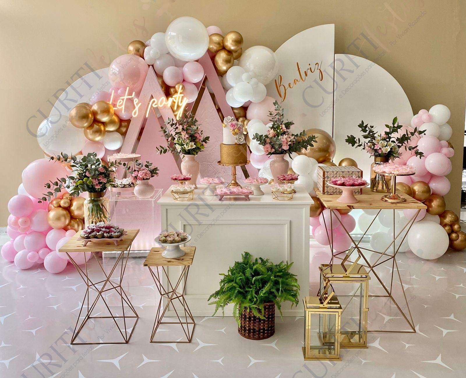 erros comuns decoração festa preto e rosa barata