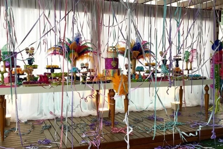 ideias criativas decoração carnaval quintal