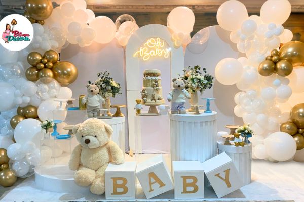 decoração de chá revelação branco