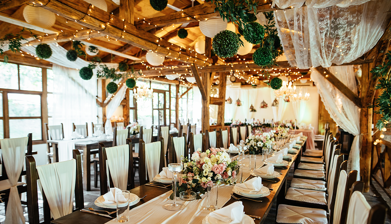 decoração minimalista versus rústica festa empresa