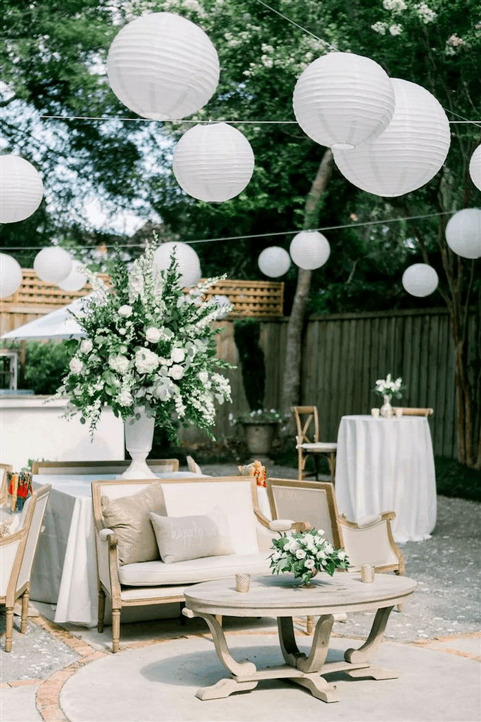 erros comuns decoração festa corporativa evitar