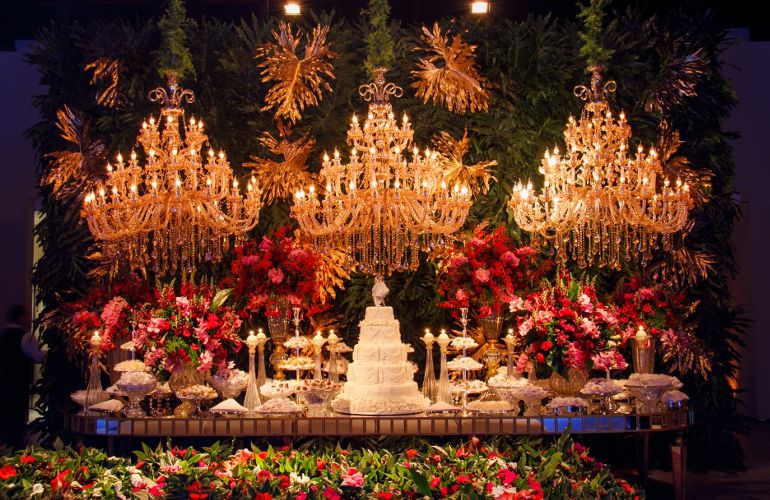 decoração festa laranja e dourado versus laranja e cobre qual escolher