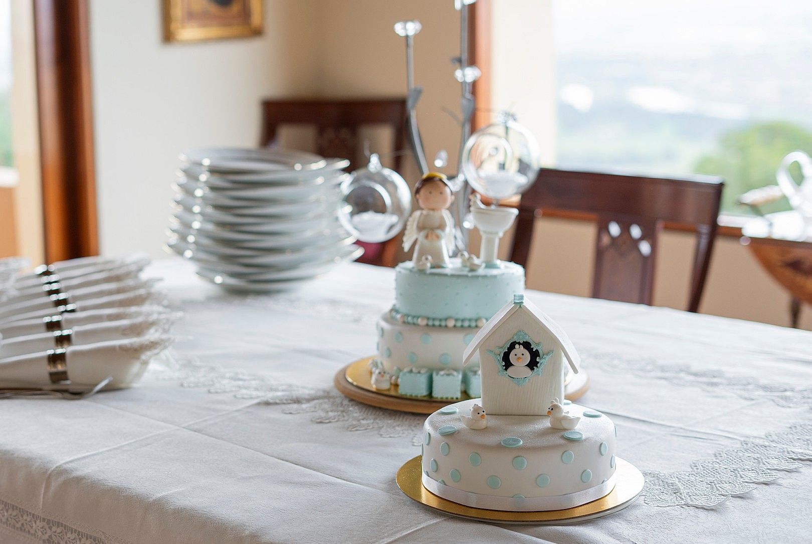 decoração batizado rústico ou clássico qual escolher