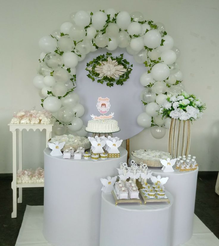 ideias decoração mesa batizado simples e barata