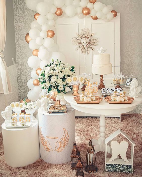 decoração mesa batizado menino azul e branco