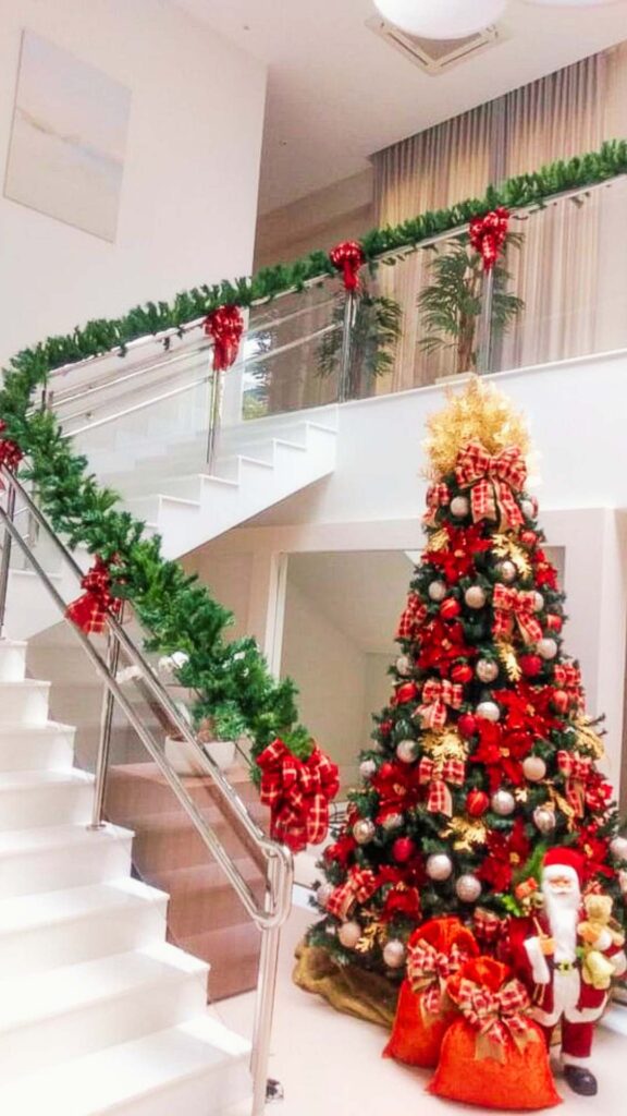 como prender festão corrimão escada sem riscar