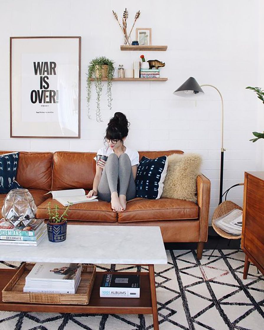 ideias decoração sala sofá caramelo